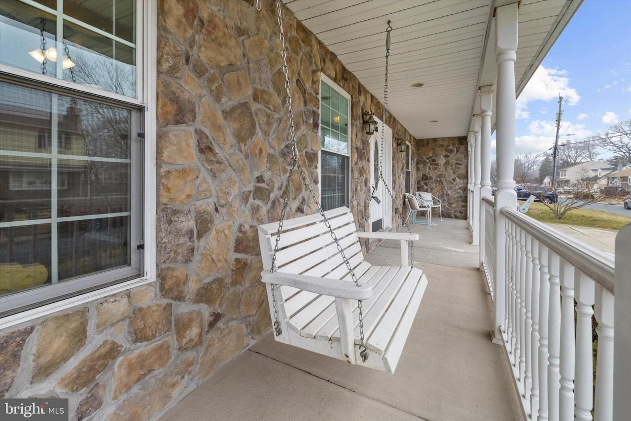 7665 Cedar Dr - Photo 4 of 50