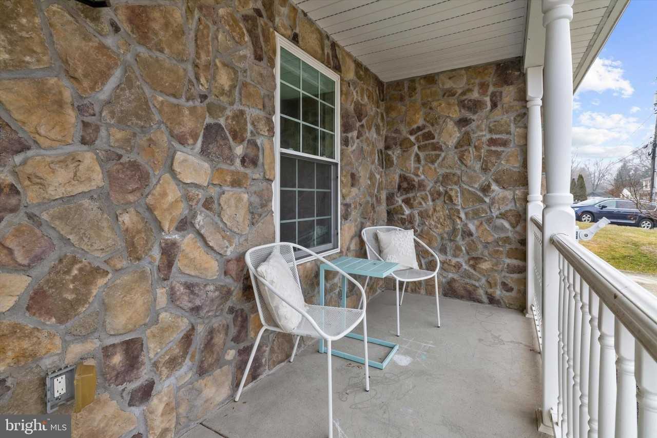 7665 Cedar Dr - Photo 5 of 50