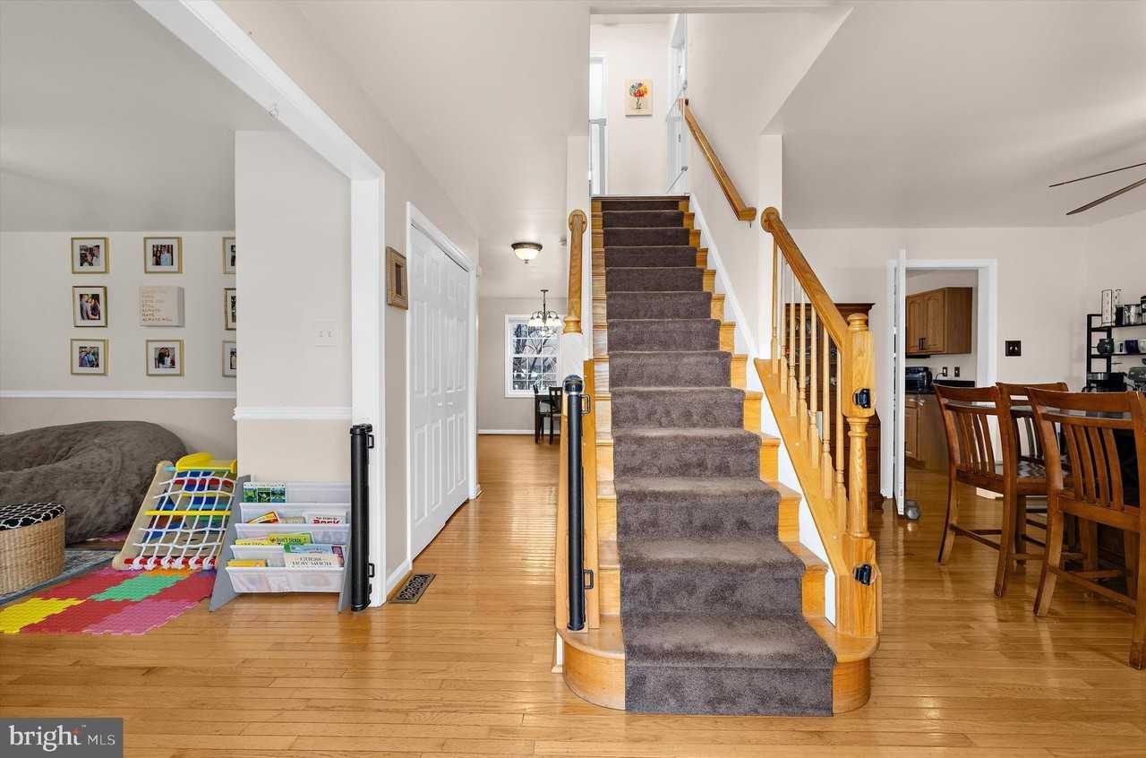 7665 Cedar Dr - Photo 7 of 50