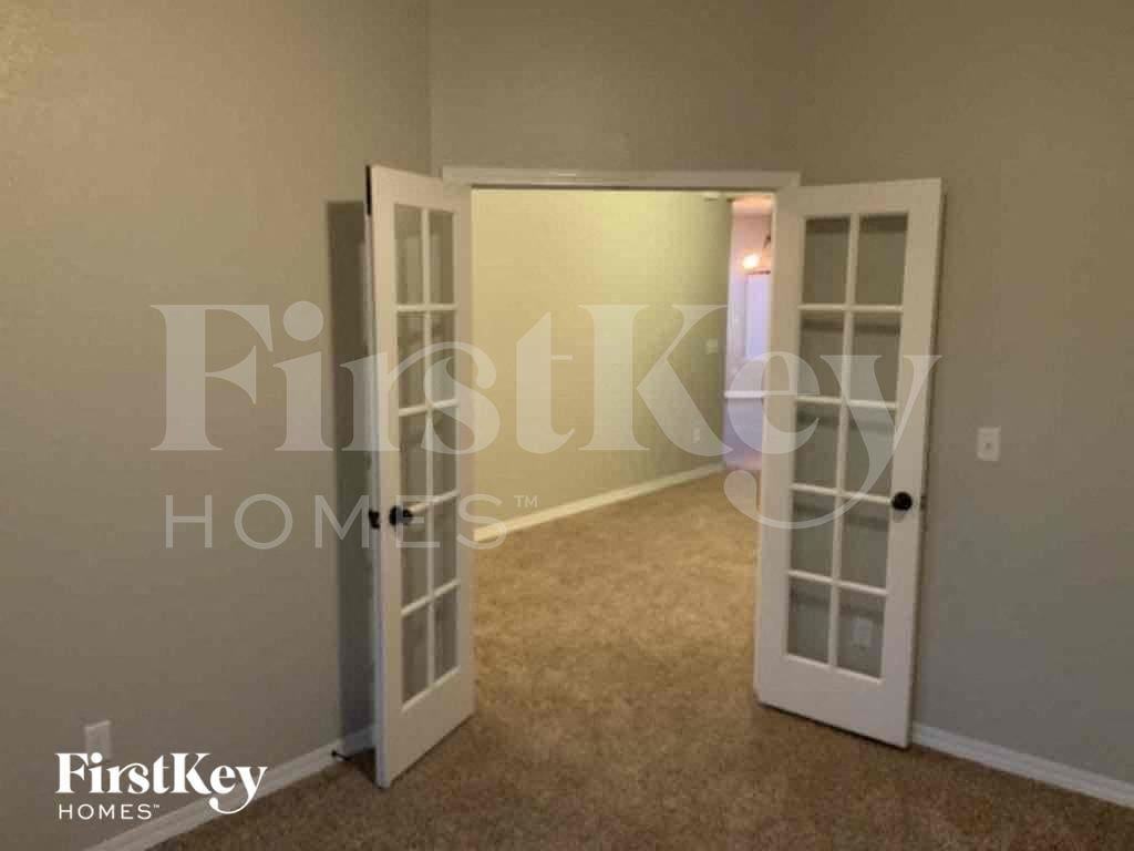 3644 Saguaro Cir - Photo 3 of 22