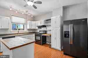 featured image of 3720 Foster Ave