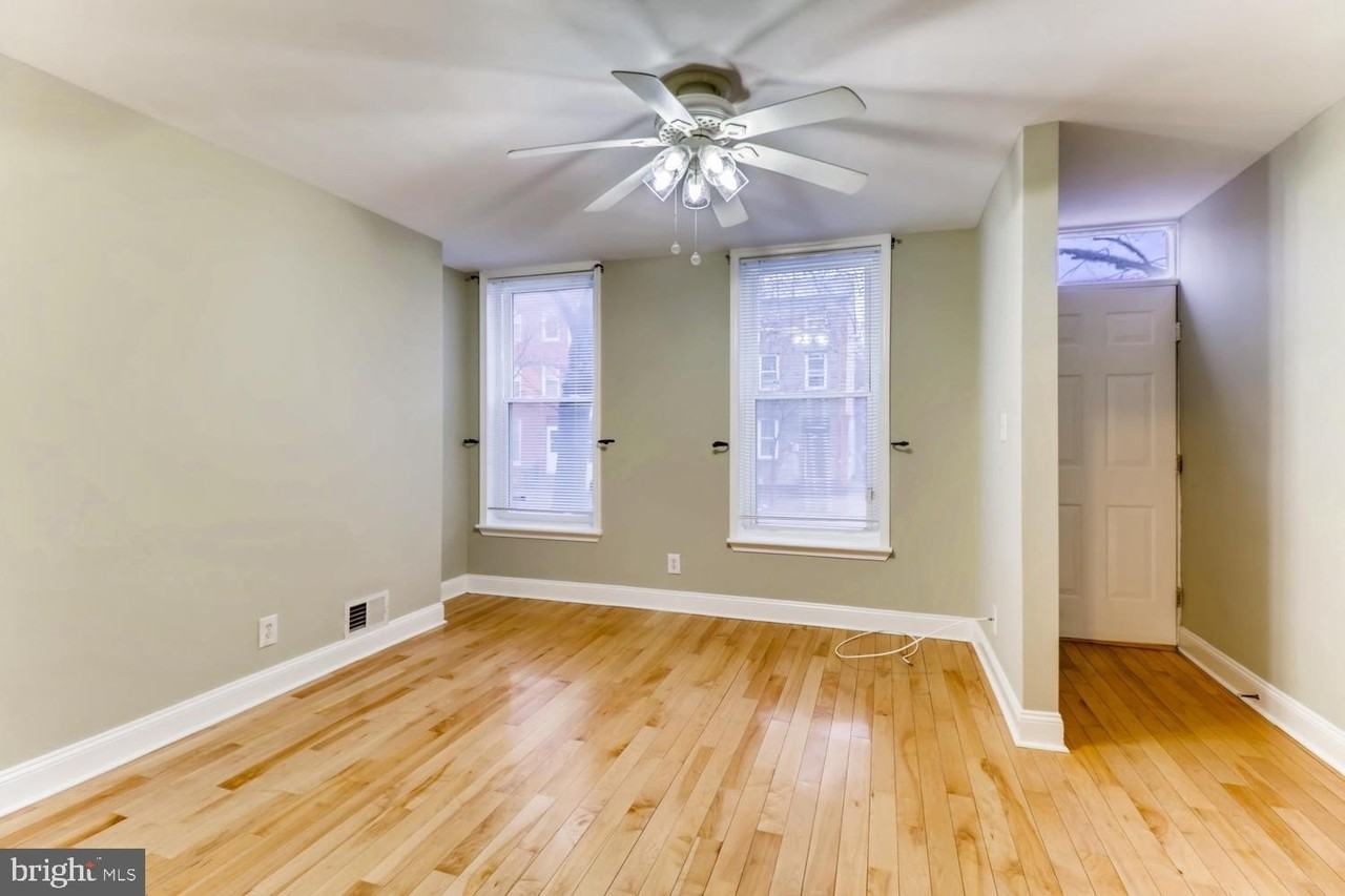 1020 W Lombard St - Photo 2 of 21