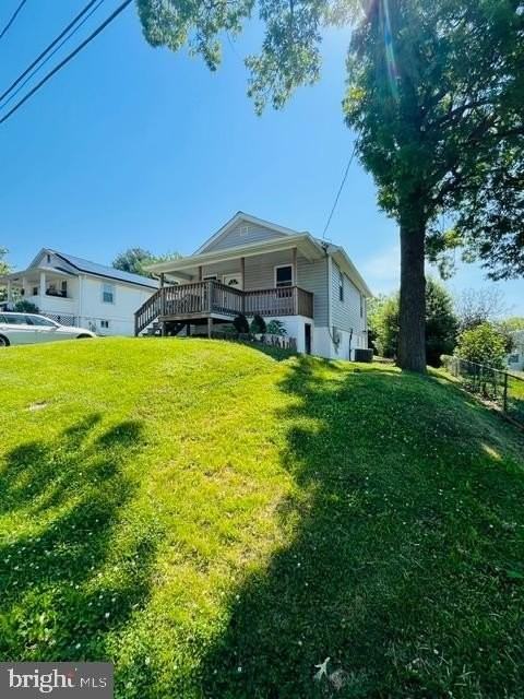 7517 Belmont Ave - Photo 2 of 12