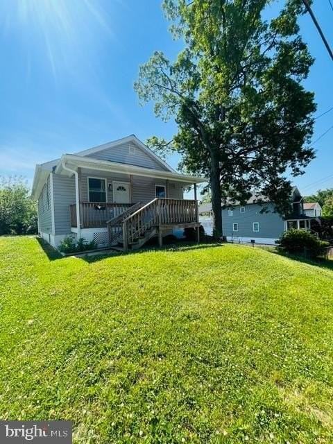 7517 Belmont Ave - Photo 3 of 12