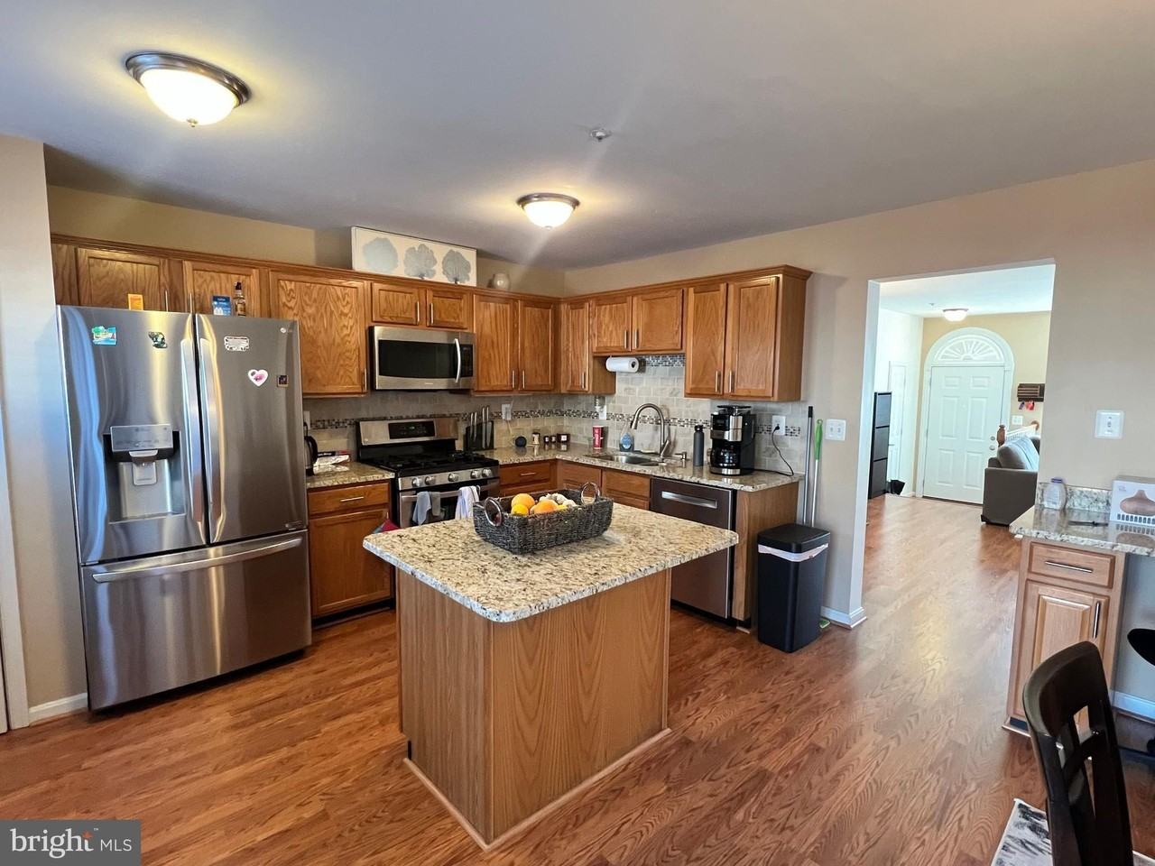 10528 Catalina Pl - Photo 4 of 20