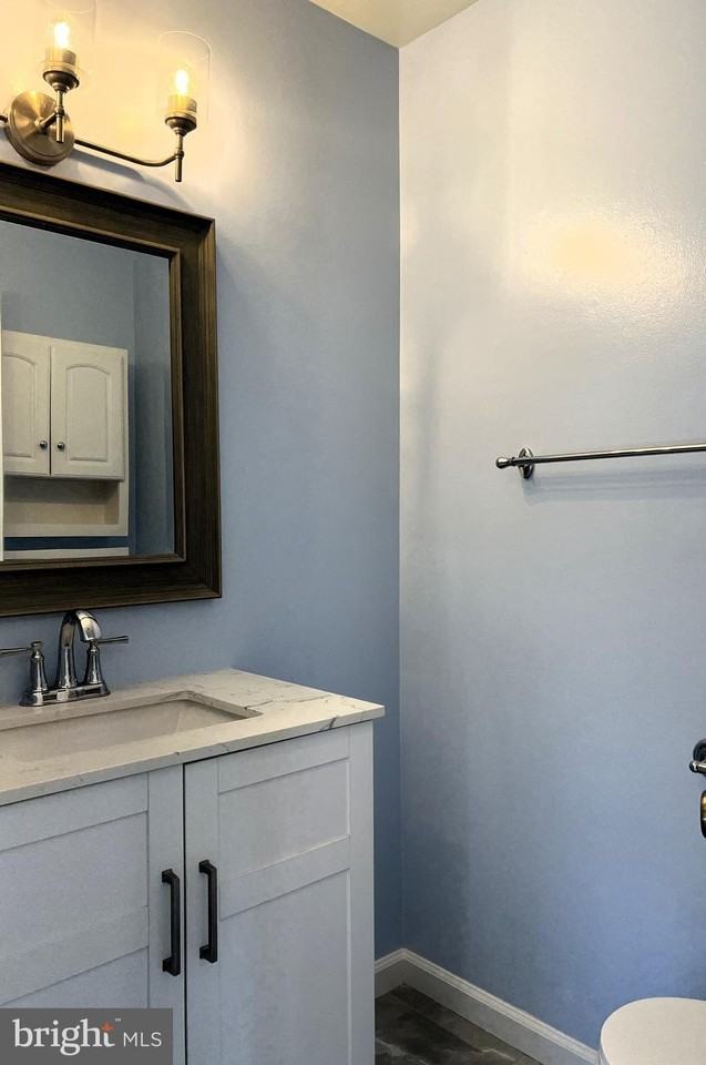 439 Terry Ct #B4 - Photo 5 of 19