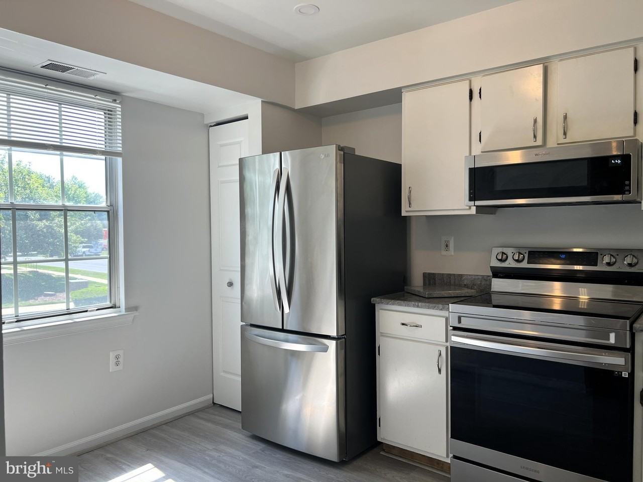 439 Terry Ct #B4 - Photo 7 of 19