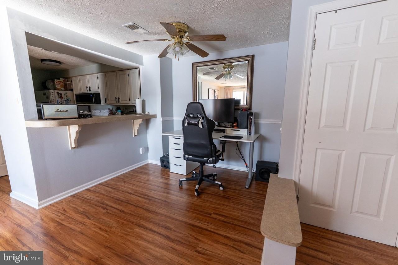 800 Stratford Way #E - Photo 7 of 24