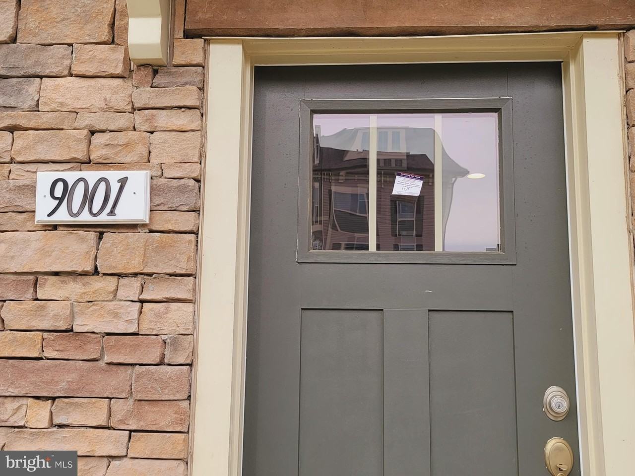 9001 Shady Pines Dr - Photo 2 of 29