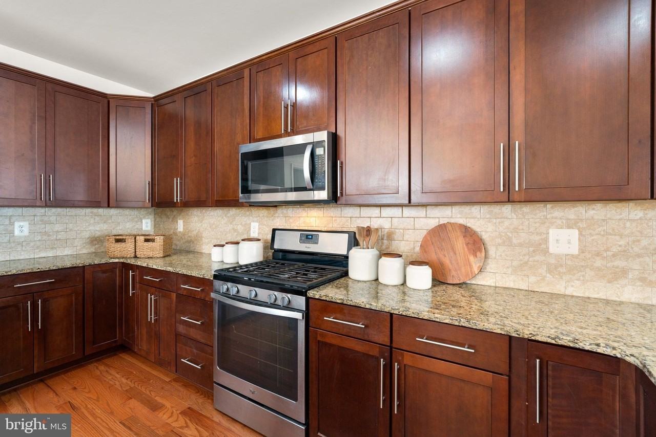 7769 Dagny Way - Photo 7 of 43