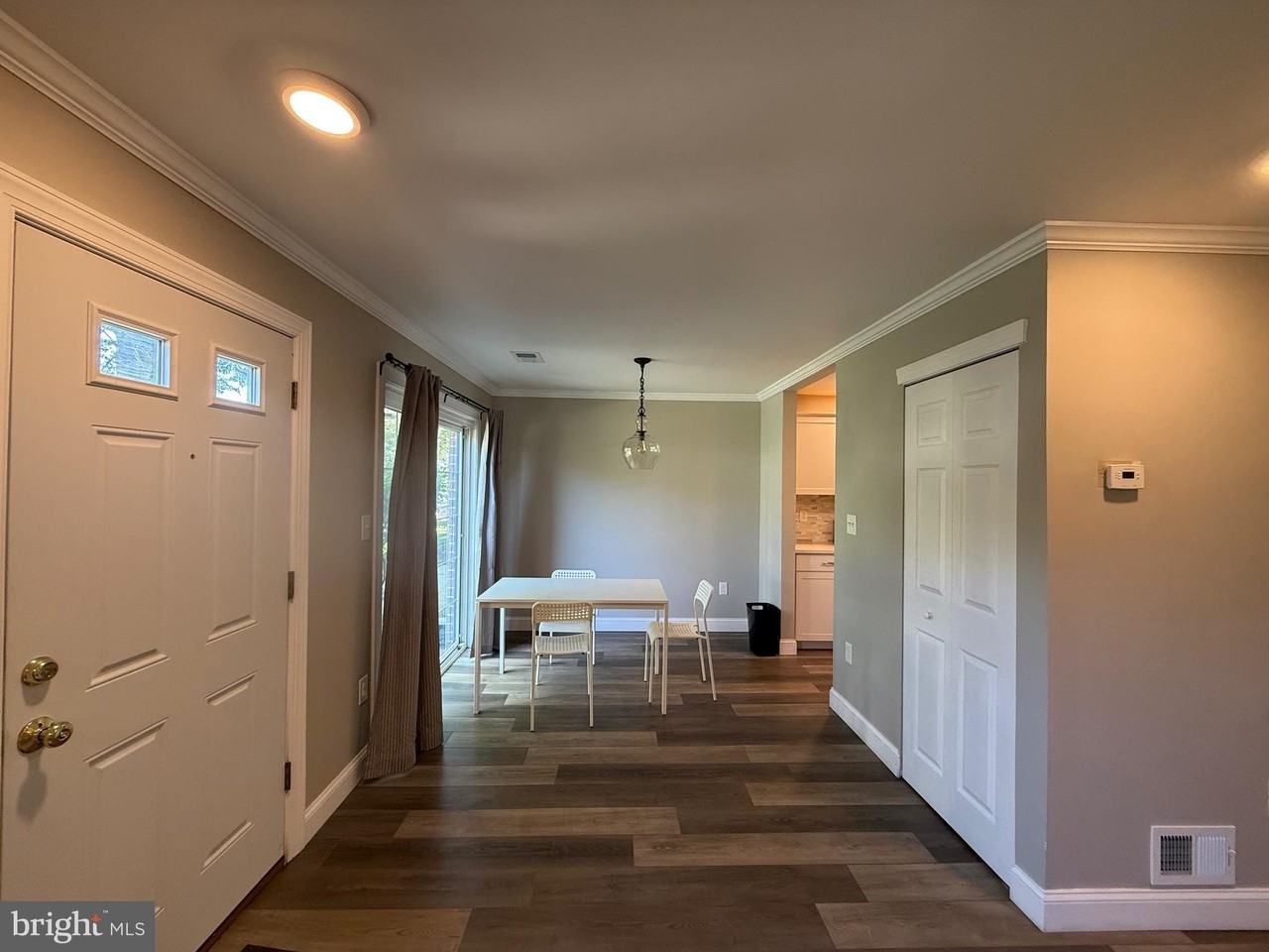 28 Drewes Ct - Photo 4 of 16