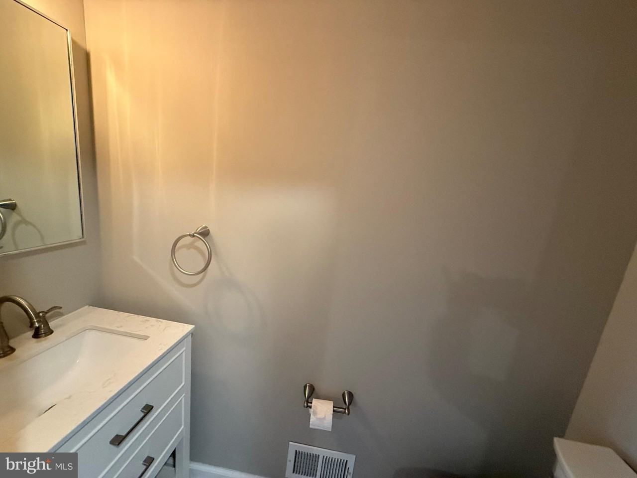 28 Drewes Ct - Photo 6 of 16