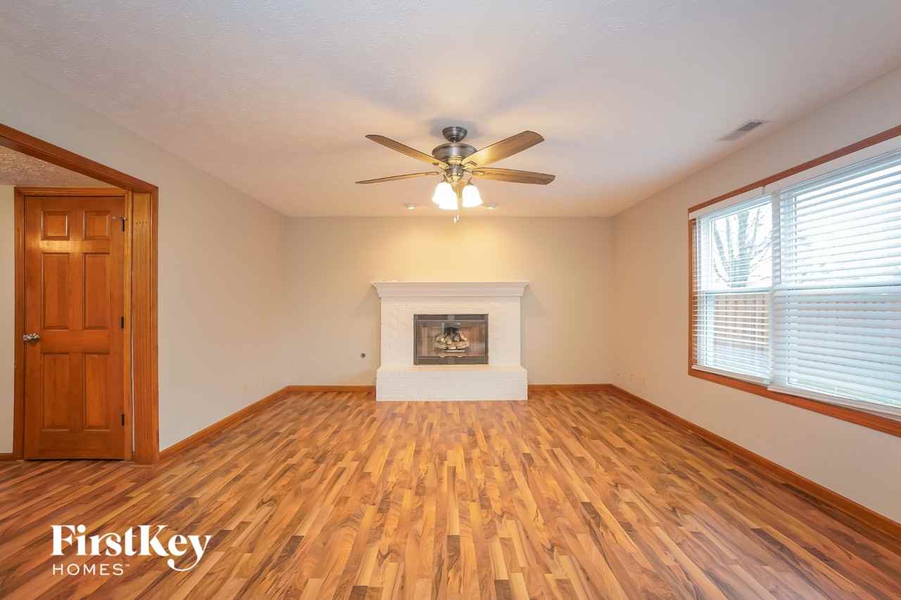 785 Hummingbird Ln - Photo 7 of 15