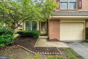 featured image of 9 Oak Leaf Ln