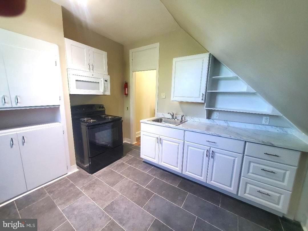 220 S Scott Ave #3rdFL - Photo 4 of 22