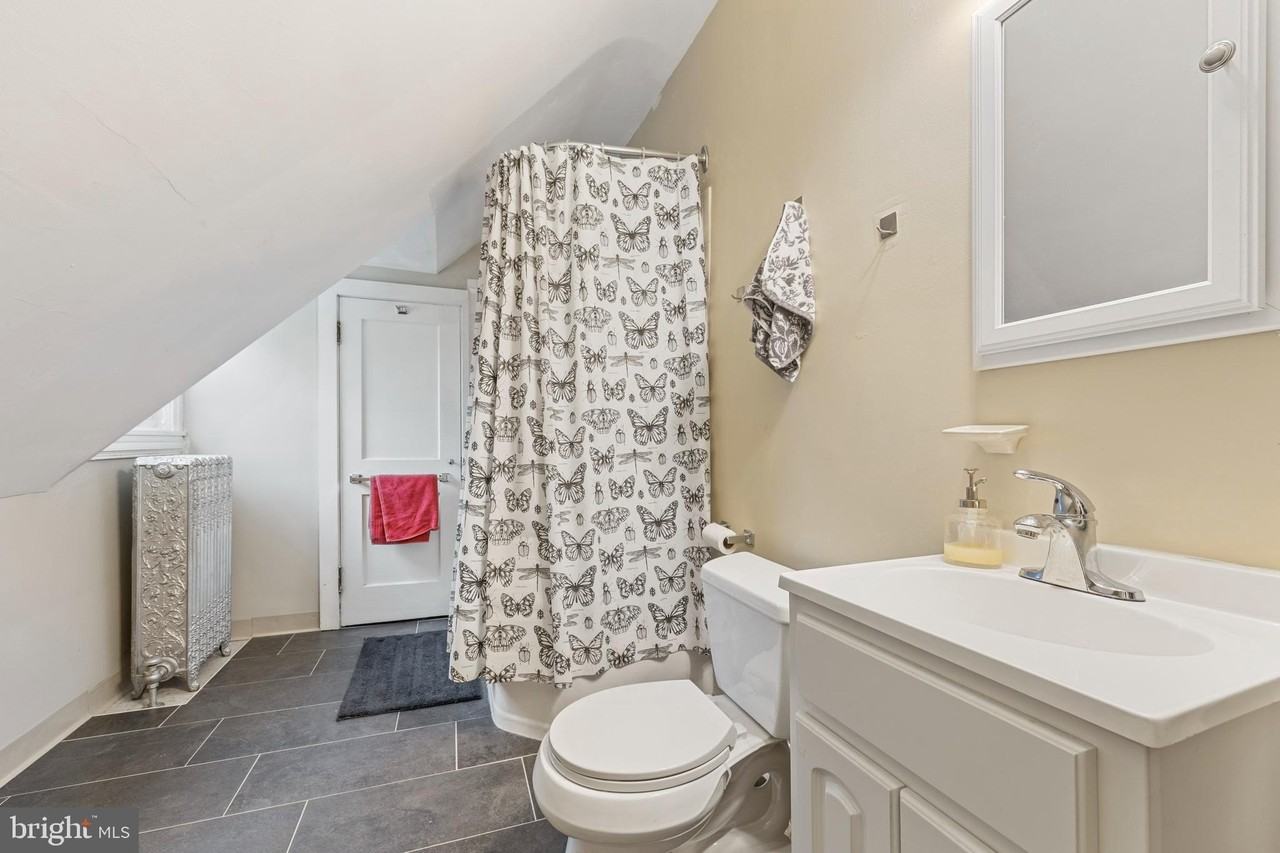 220 S Scott Ave #3rdFL - Photo 5 of 22