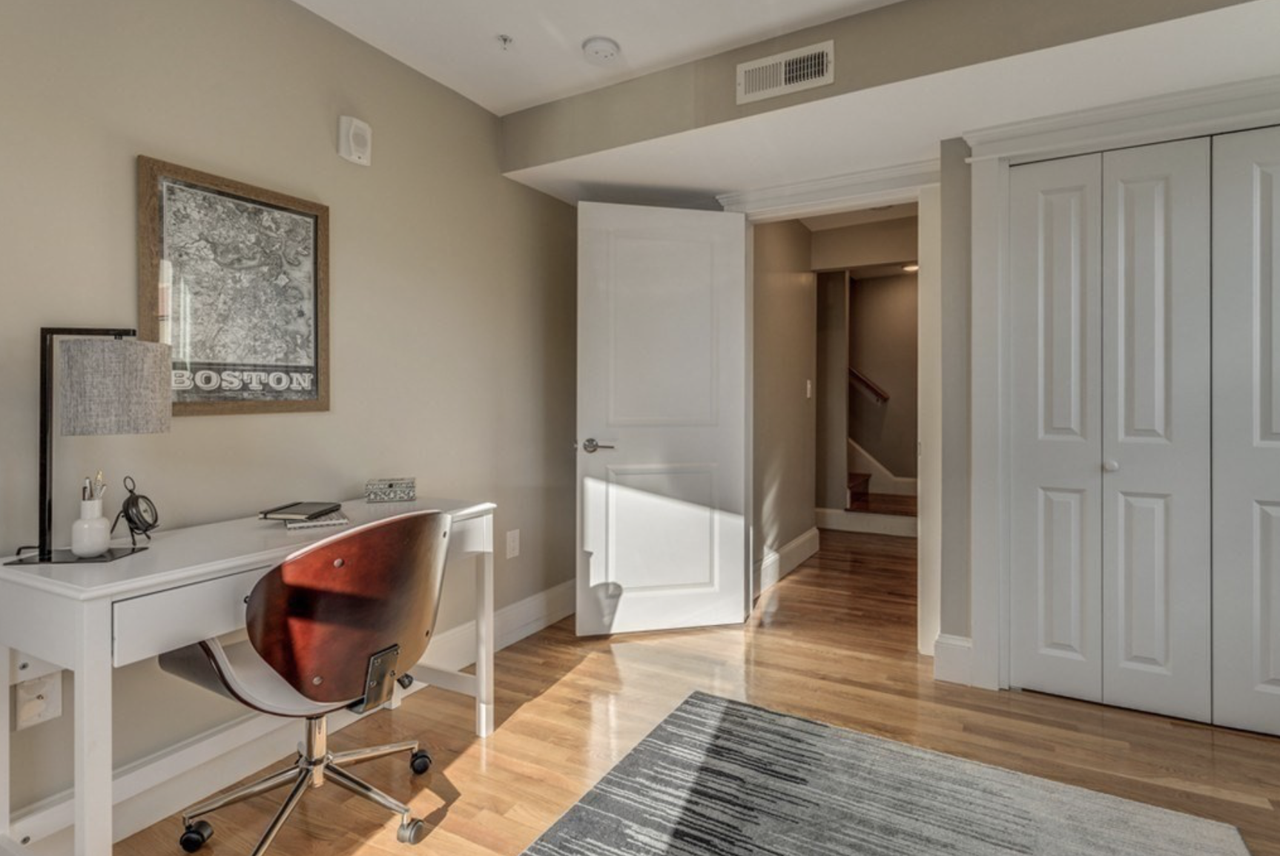 234 Paris St #3 - Photo 5 of 9