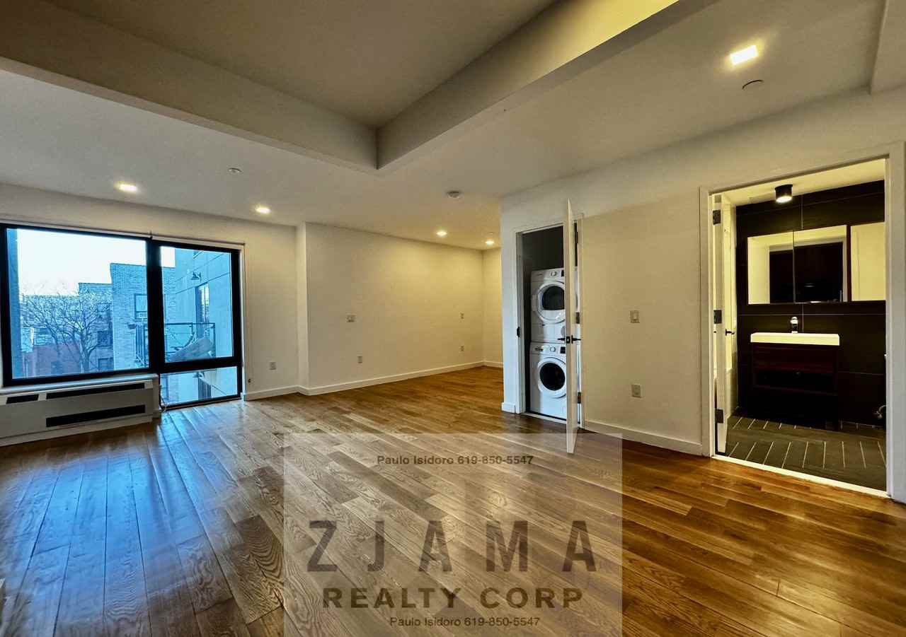 25 E 19th St #6E