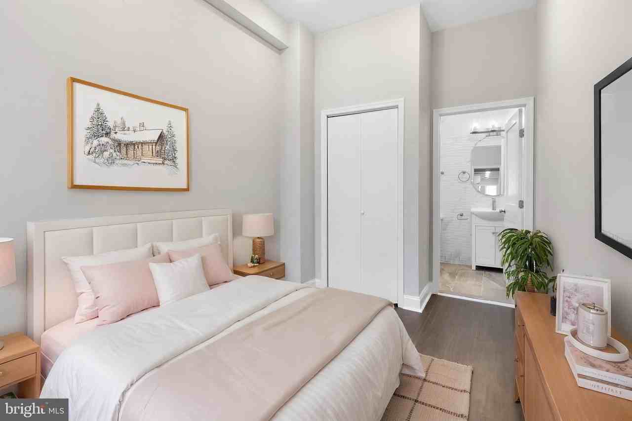 624 N 35th St #3 - Photo 4 of 22