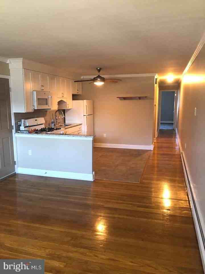 9317 Cottage St #1stFL - Photo 3 of 9