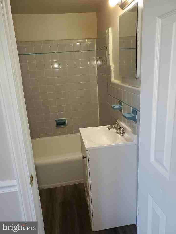 6632 Germantown Ave #202 - Photo 6 of 8