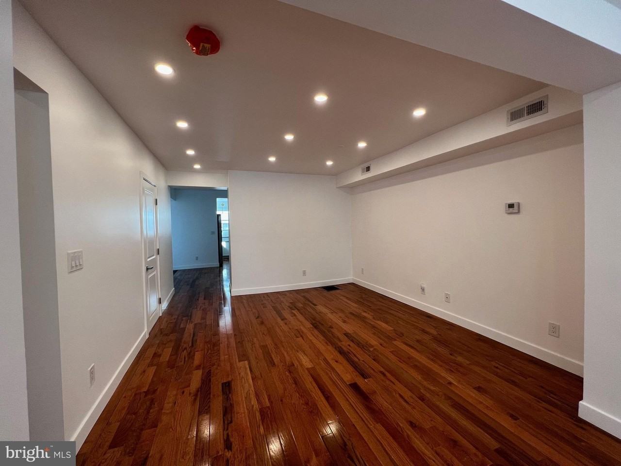 2622 E Somerset St - Photo 6 of 29