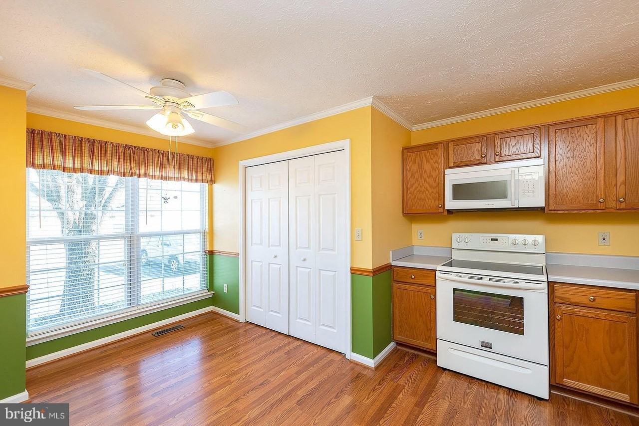 304 Chatham Sq - Photo 2 of 35