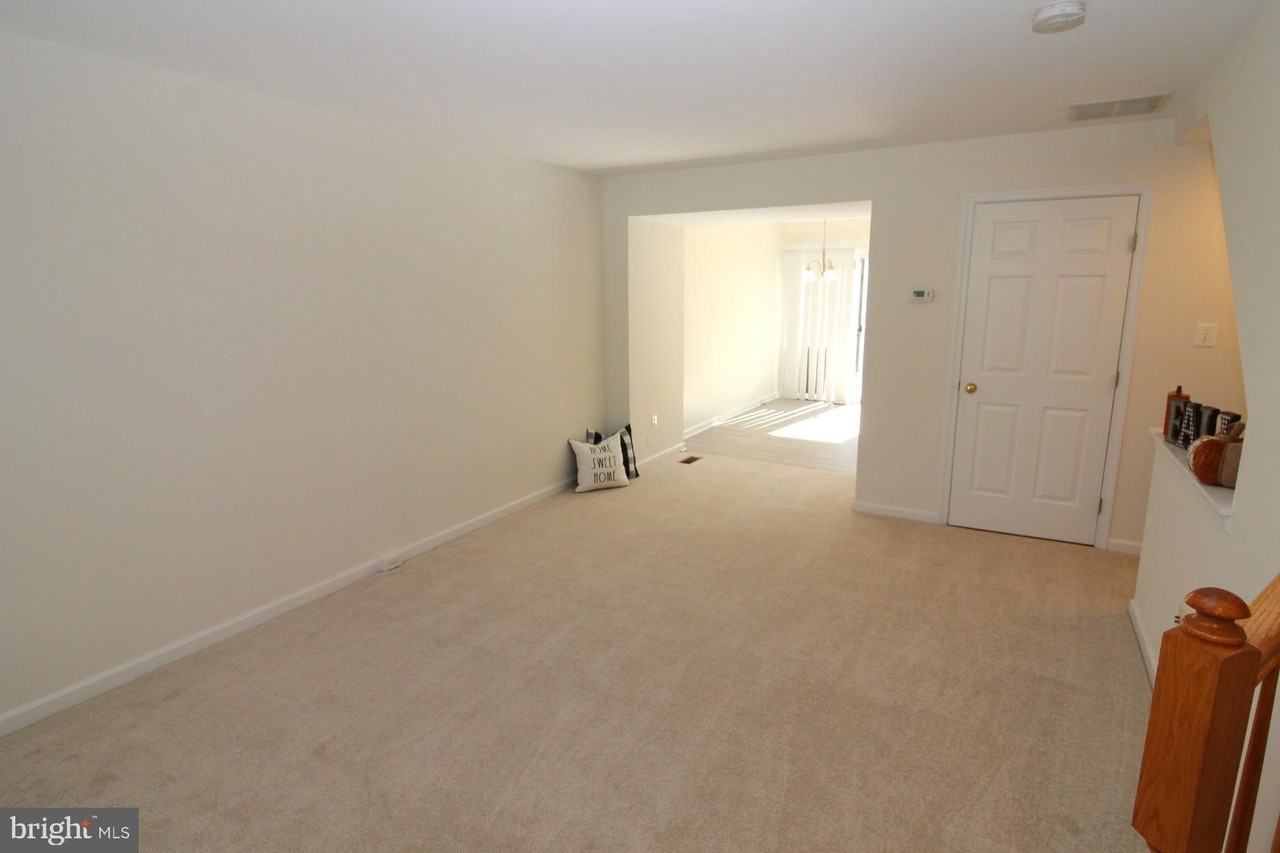 6385 Michael Robert Dr - Photo 2 of 18
