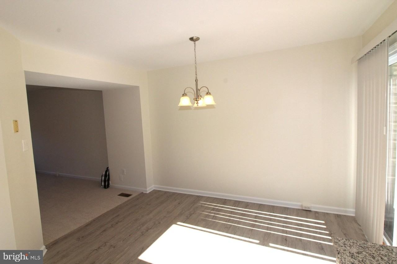6385 Michael Robert Dr - Photo 4 of 18