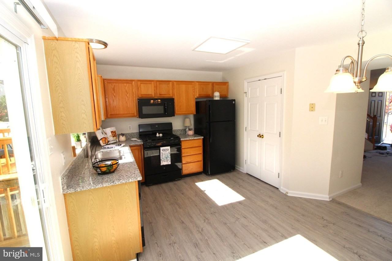 6385 Michael Robert Dr - Photo 6 of 18