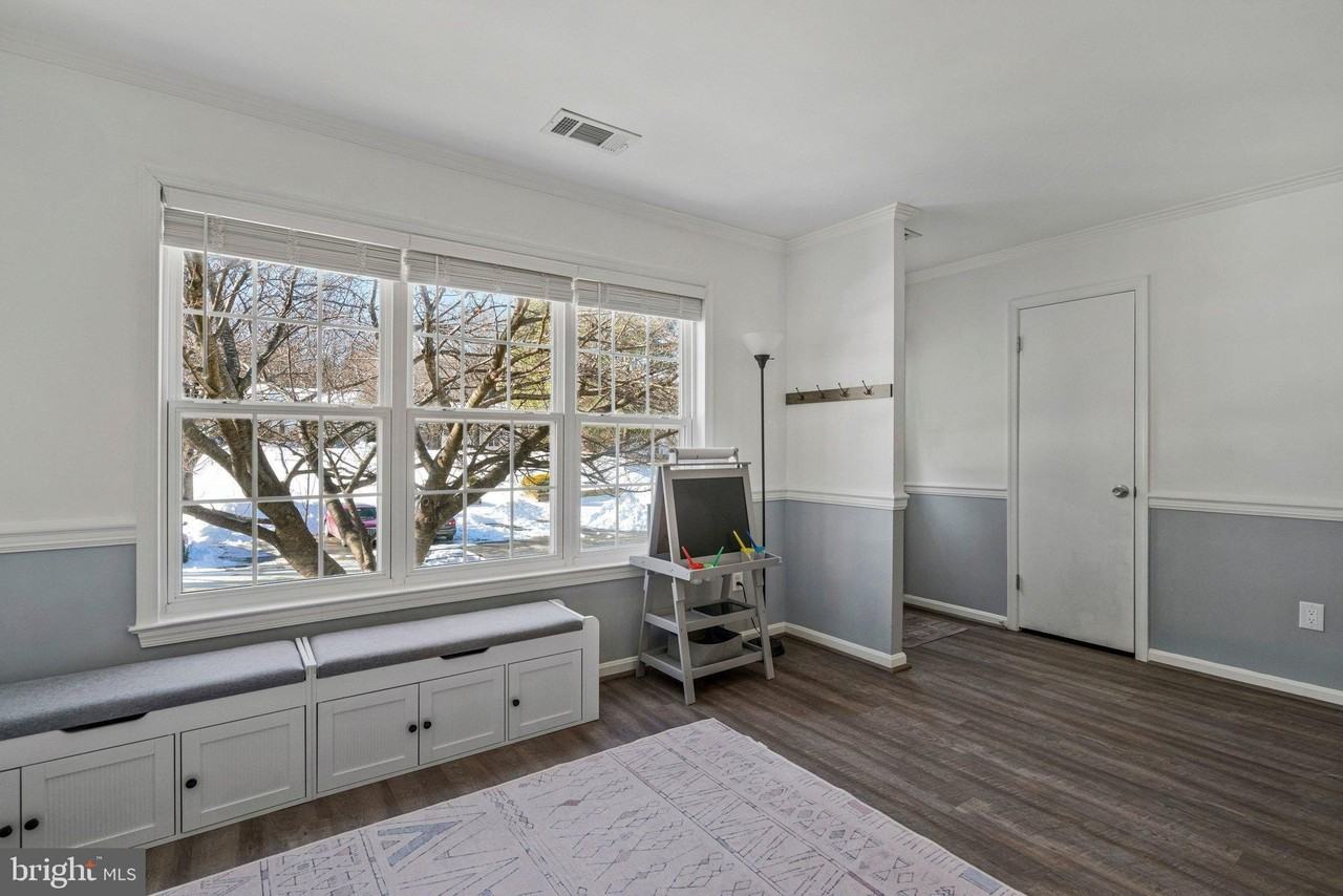 6064 Old Landing Way - Photo 2 of 24