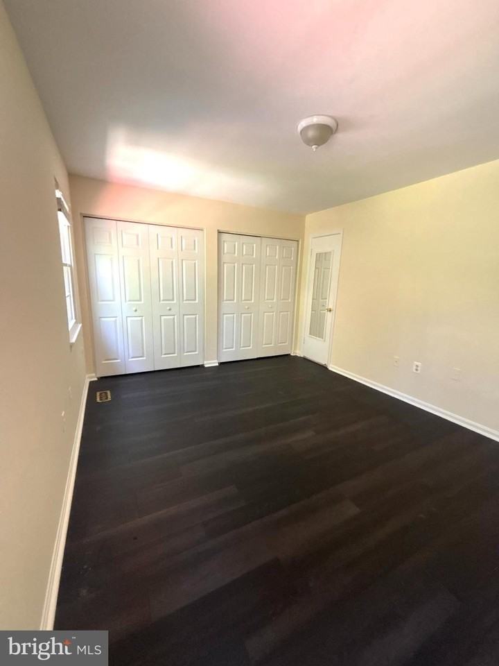10050 Wood Sorrels Ln - Photo 7 of 20