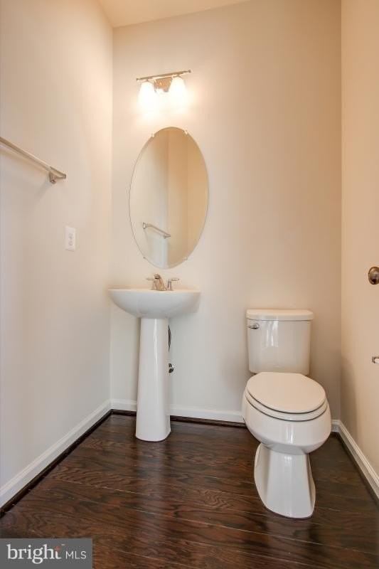 14596 Lakestone Dr - Photo 5 of 35
