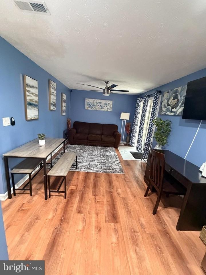 311 Kings Crest Dr - Photo 4 of 17