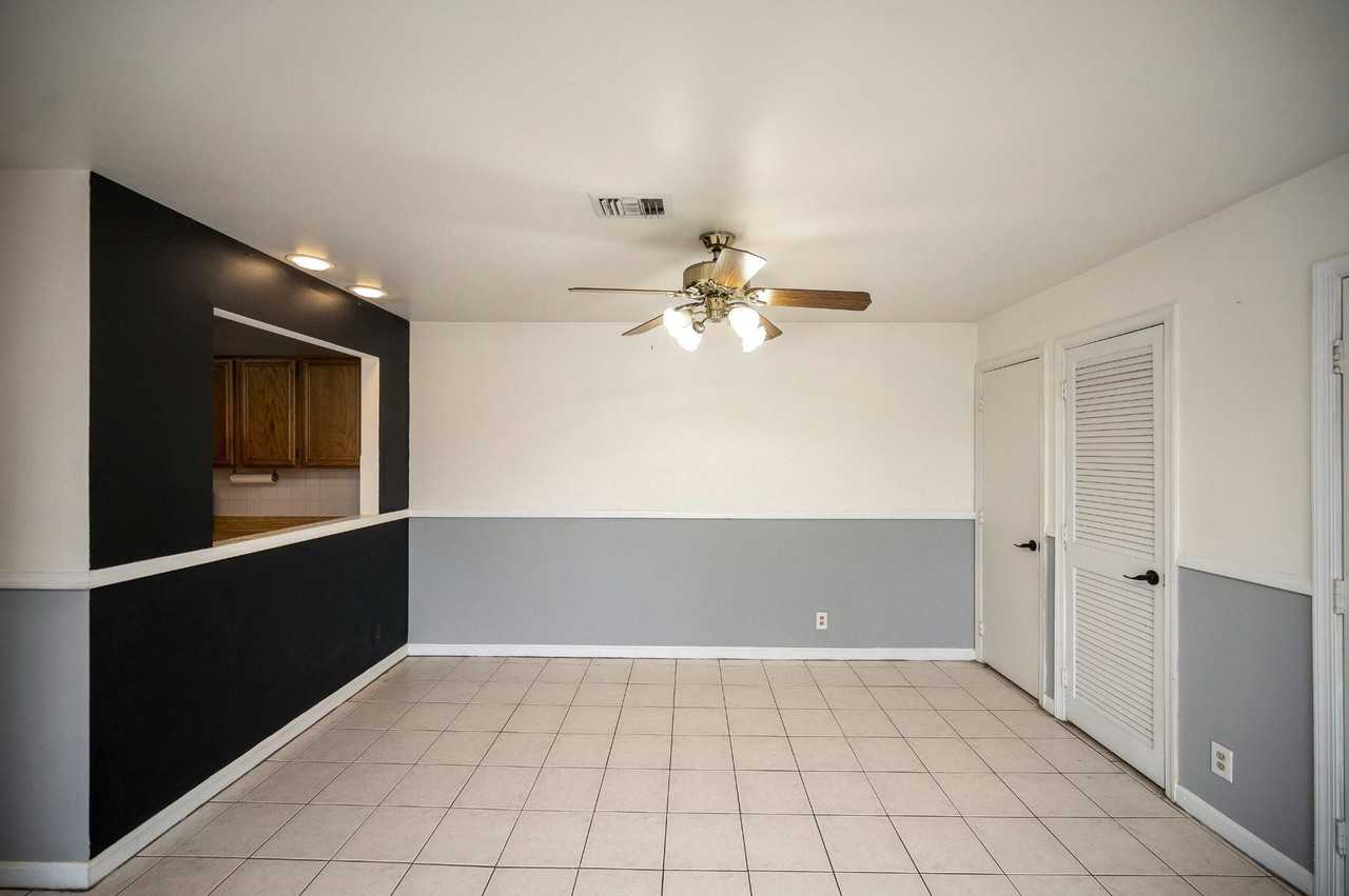 102 Picadilly Ln #203 - Photo 5 of 27