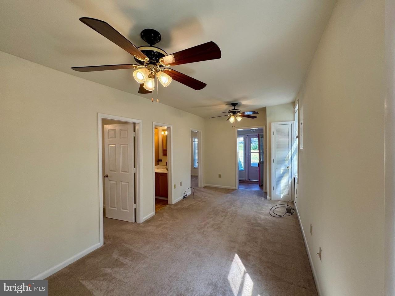 124 10th St - Photo 7 of 20