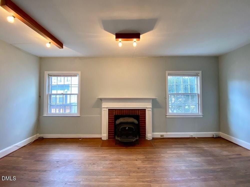 1927 Ward St #B - Photo 6 of 24