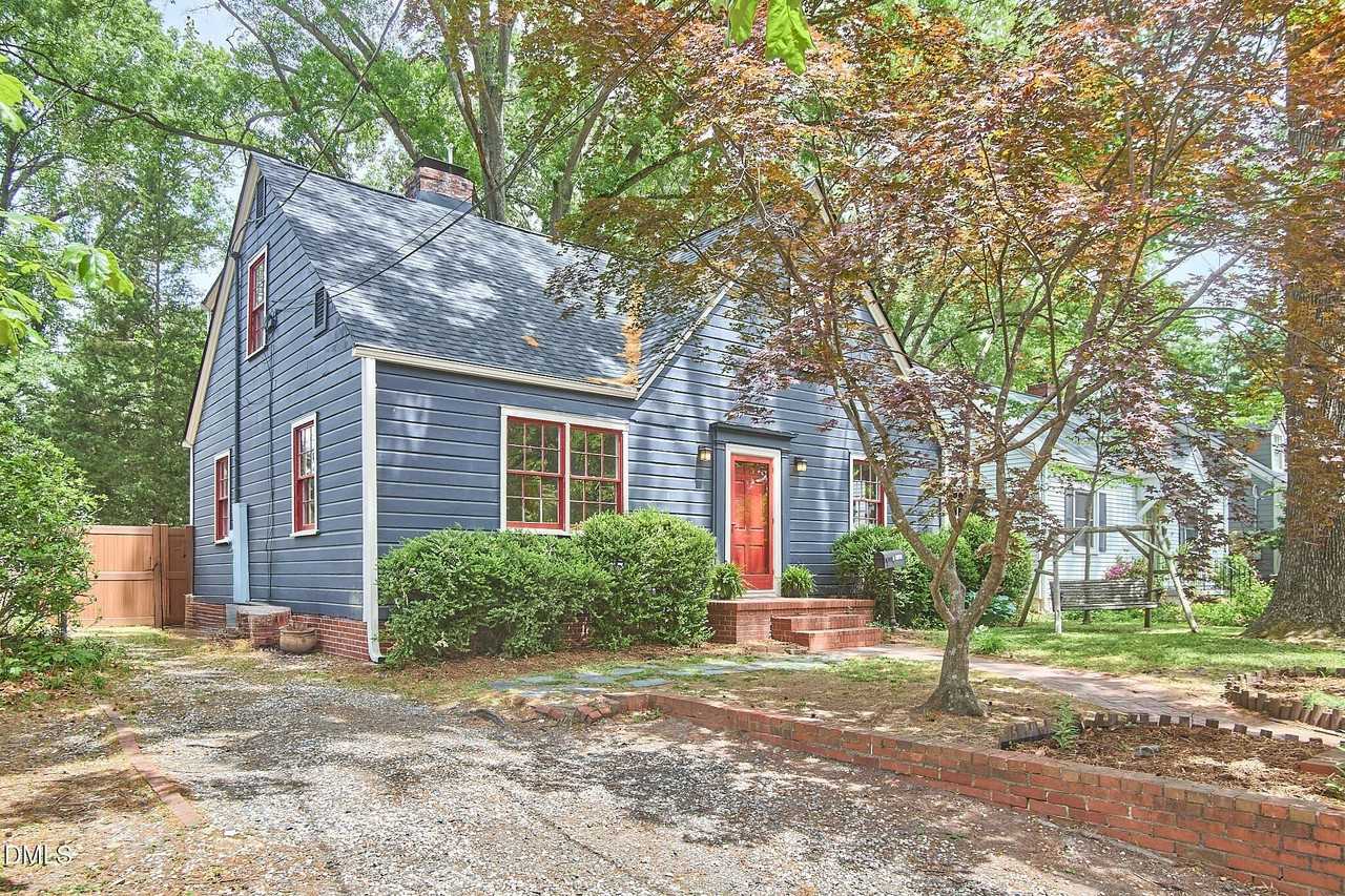 2020 Pershing St #A - Photo 4 of 48