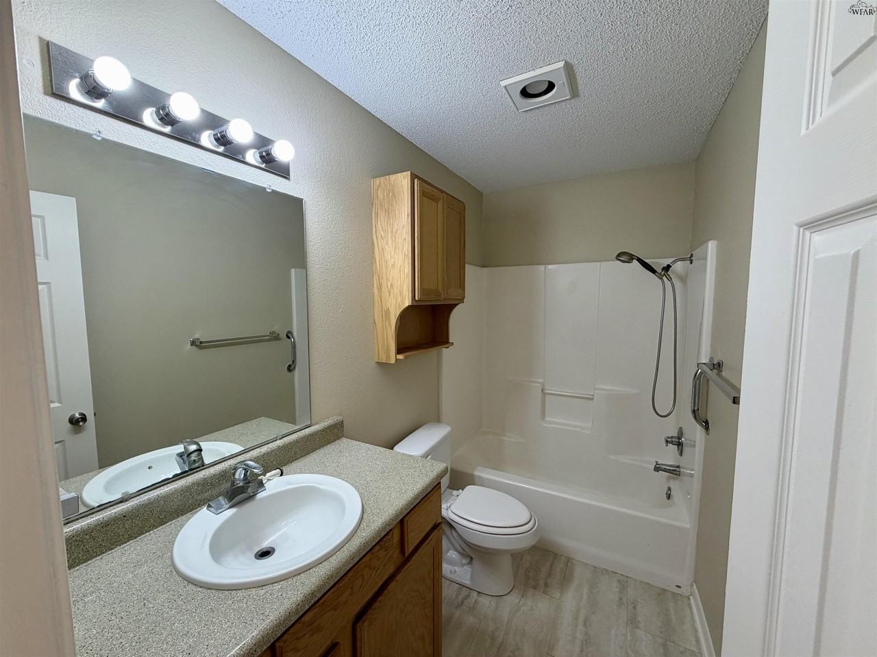 3000 Grace St #2 - Photo 5 of 10