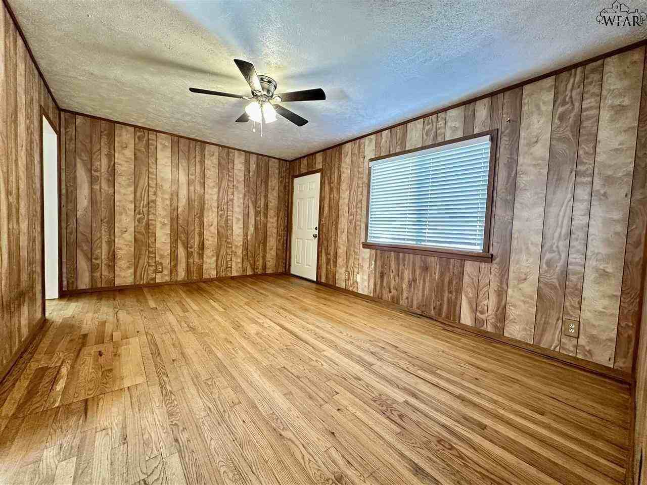 2211 Fillmore St - Photo 2 of 17