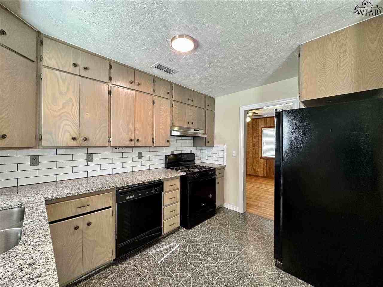 2211 Fillmore St - Photo 7 of 17