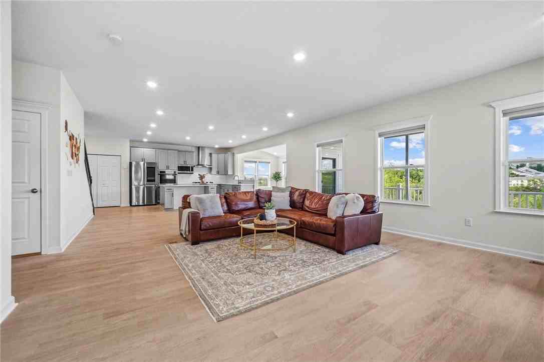 269 Lily Ridge Dr - Photo 7 of 48