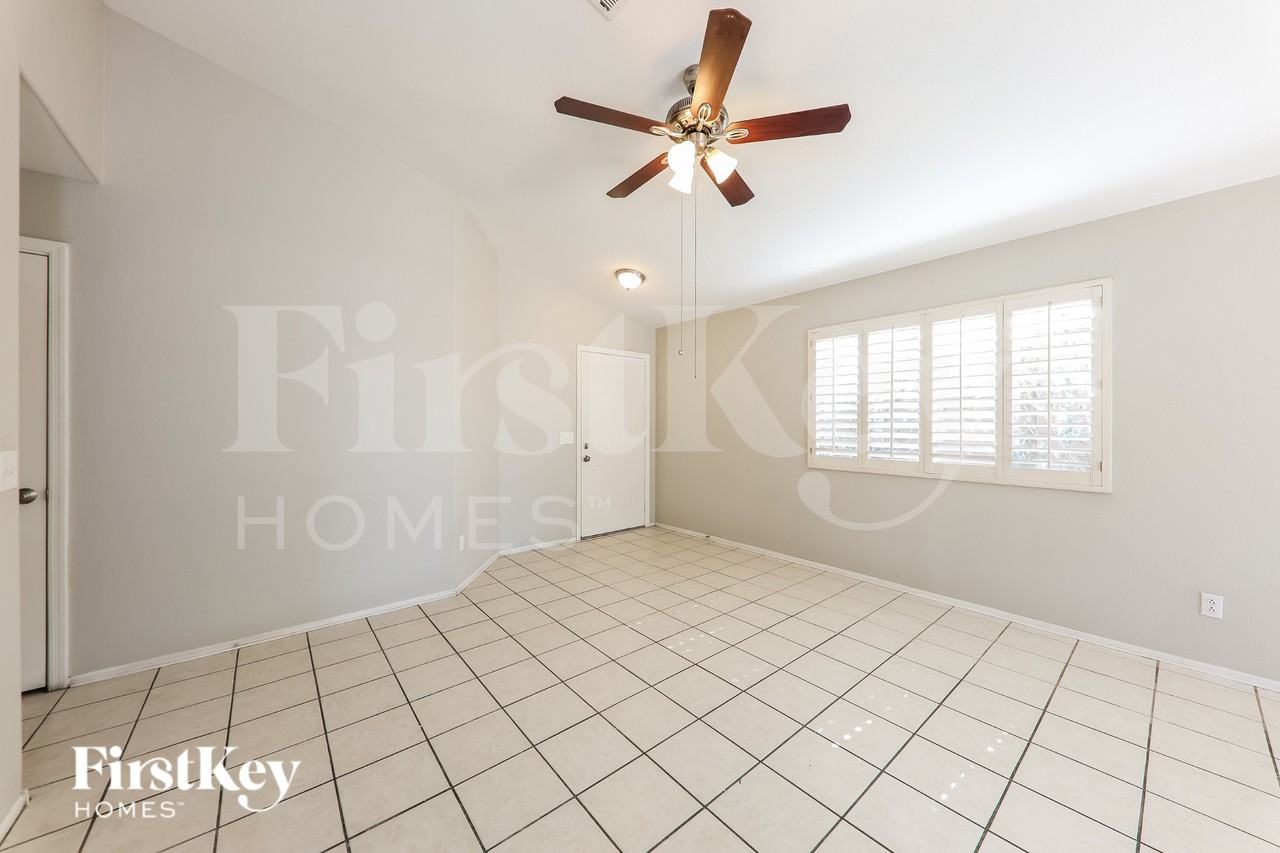 3257 W Melinda Ln - Photo 2 of 19
