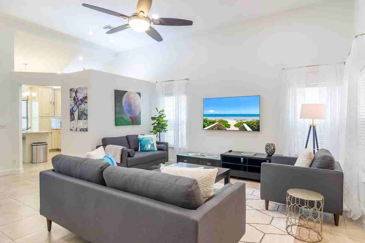 873 Windermere Way - Photo 4 of 50