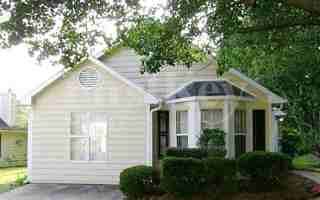 featured image of 2347 Glencairn Ln Sw