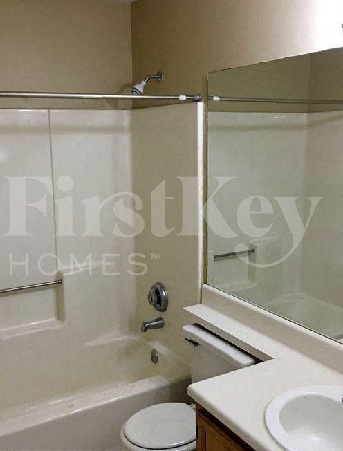 2347 Glencairn Ln Sw - Photo 6 of 8