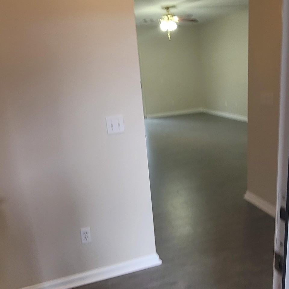 441 Scrub Jay Dr - Photo 3 of 27