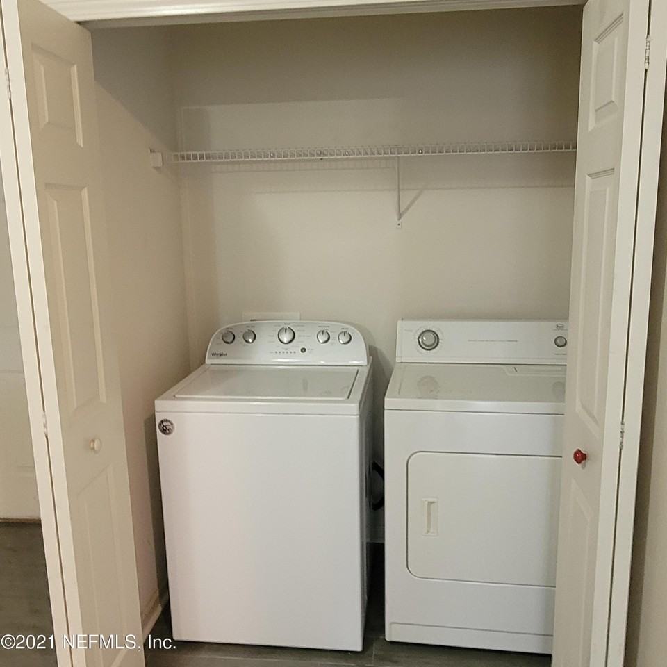 441 Scrub Jay Dr - Photo 4 of 27