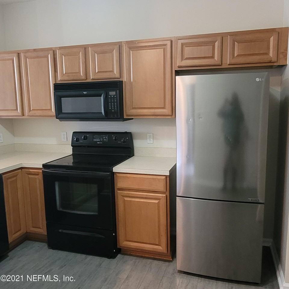 441 Scrub Jay Dr - Photo 6 of 27