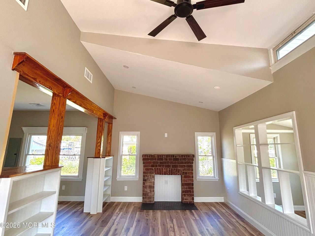 408 Forepeak Ave - Photo 7 of 33